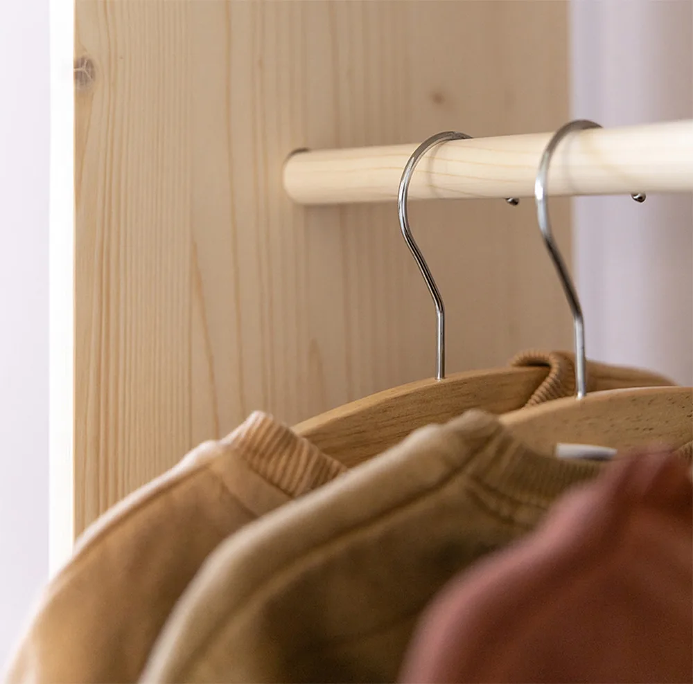 Montessori.Wardrobe.Jindl