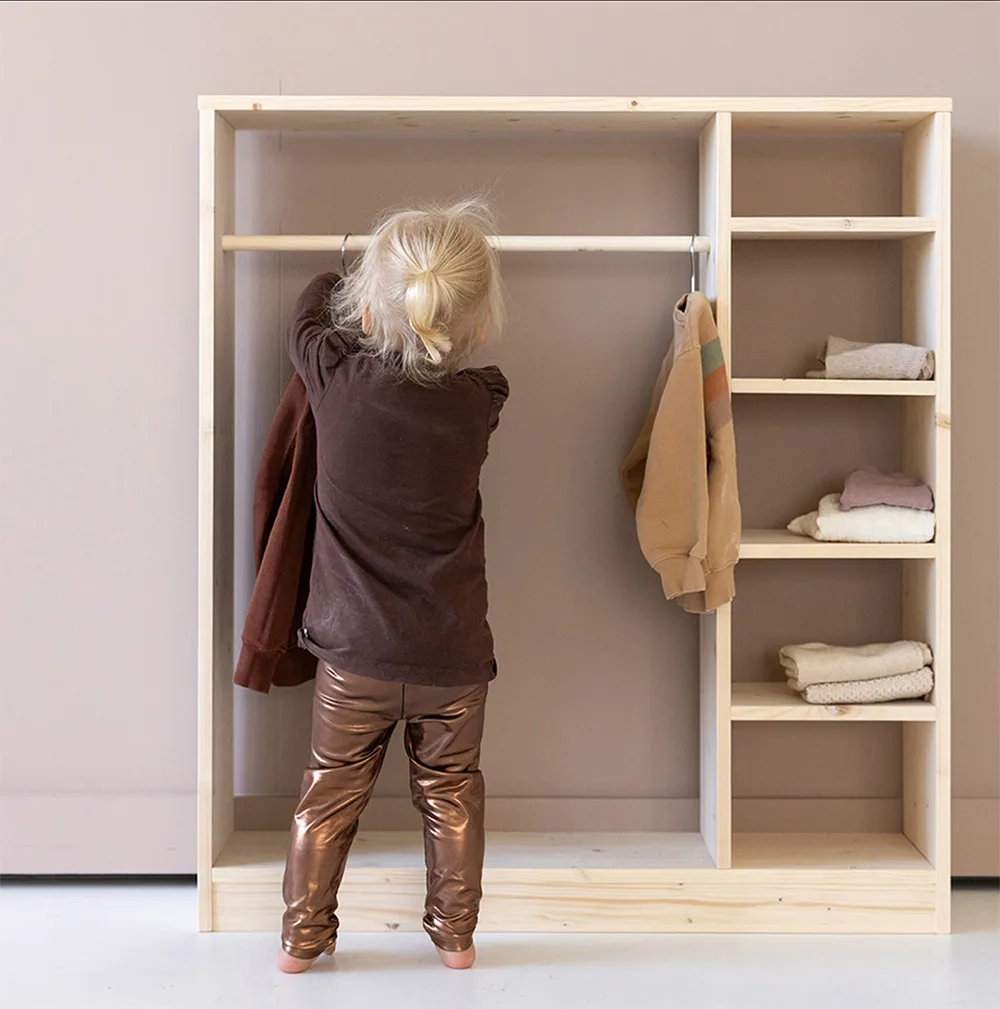 Montessori.Wardrobe.Jindl