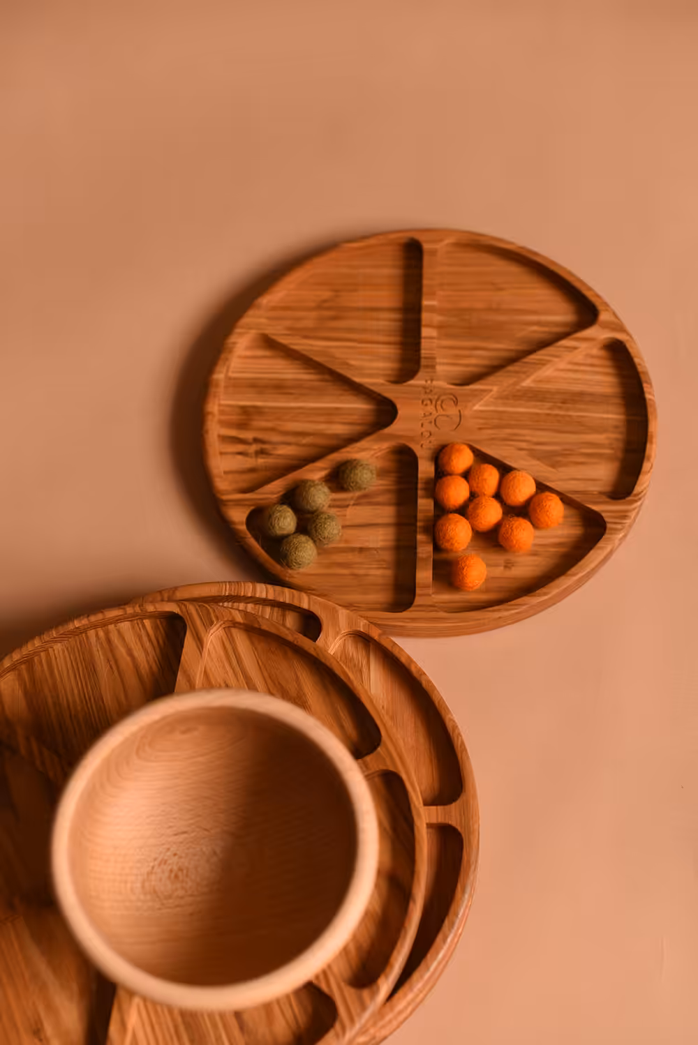 Bac de tri en bois naturel selon Montessori