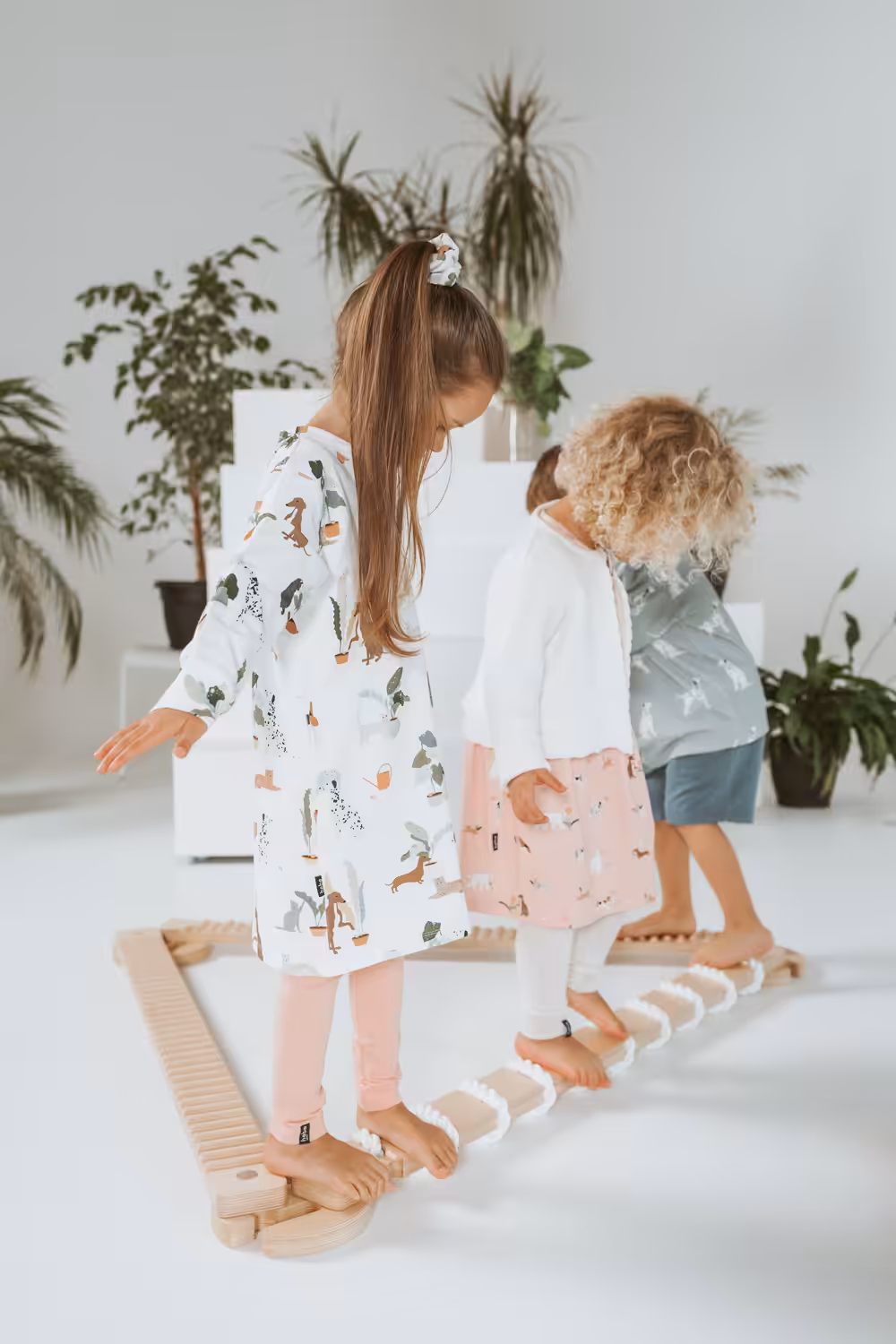 Équilibre Coordination Enfants Jouer Pikler