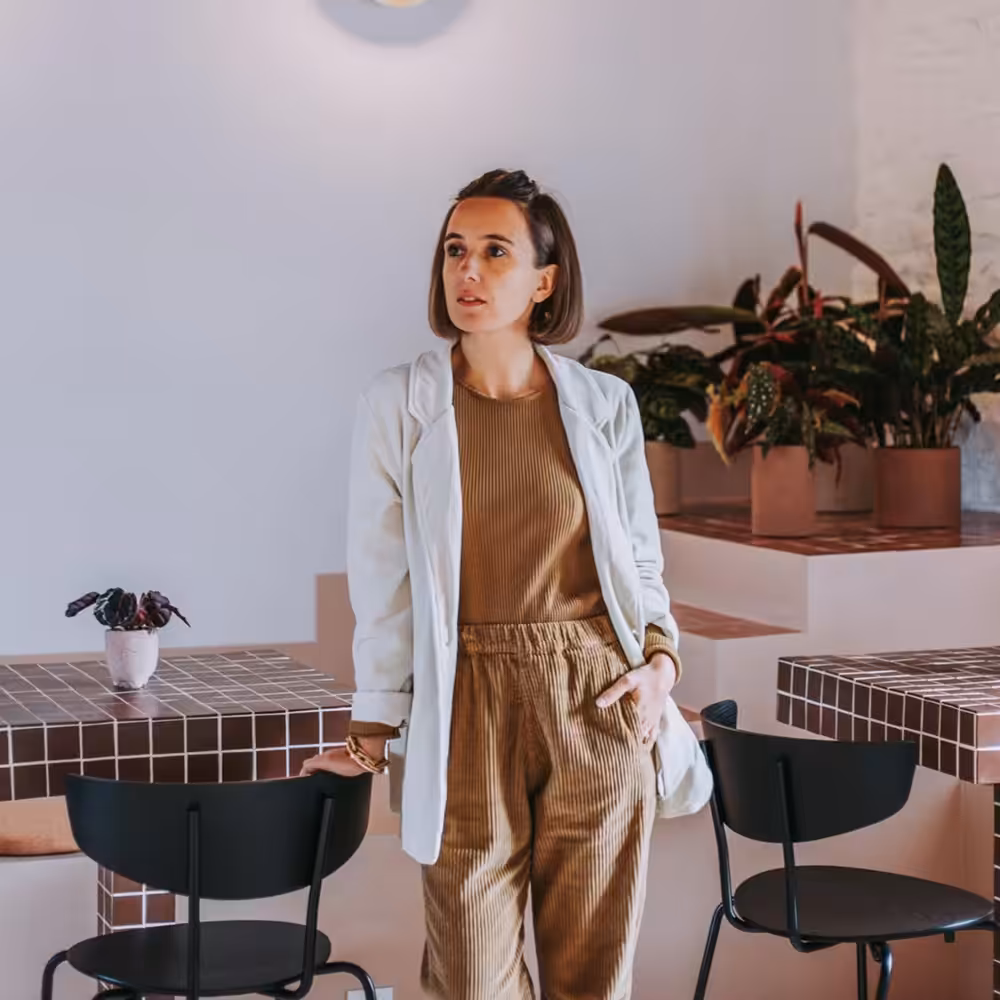 Velvet Blazer in Almond milk