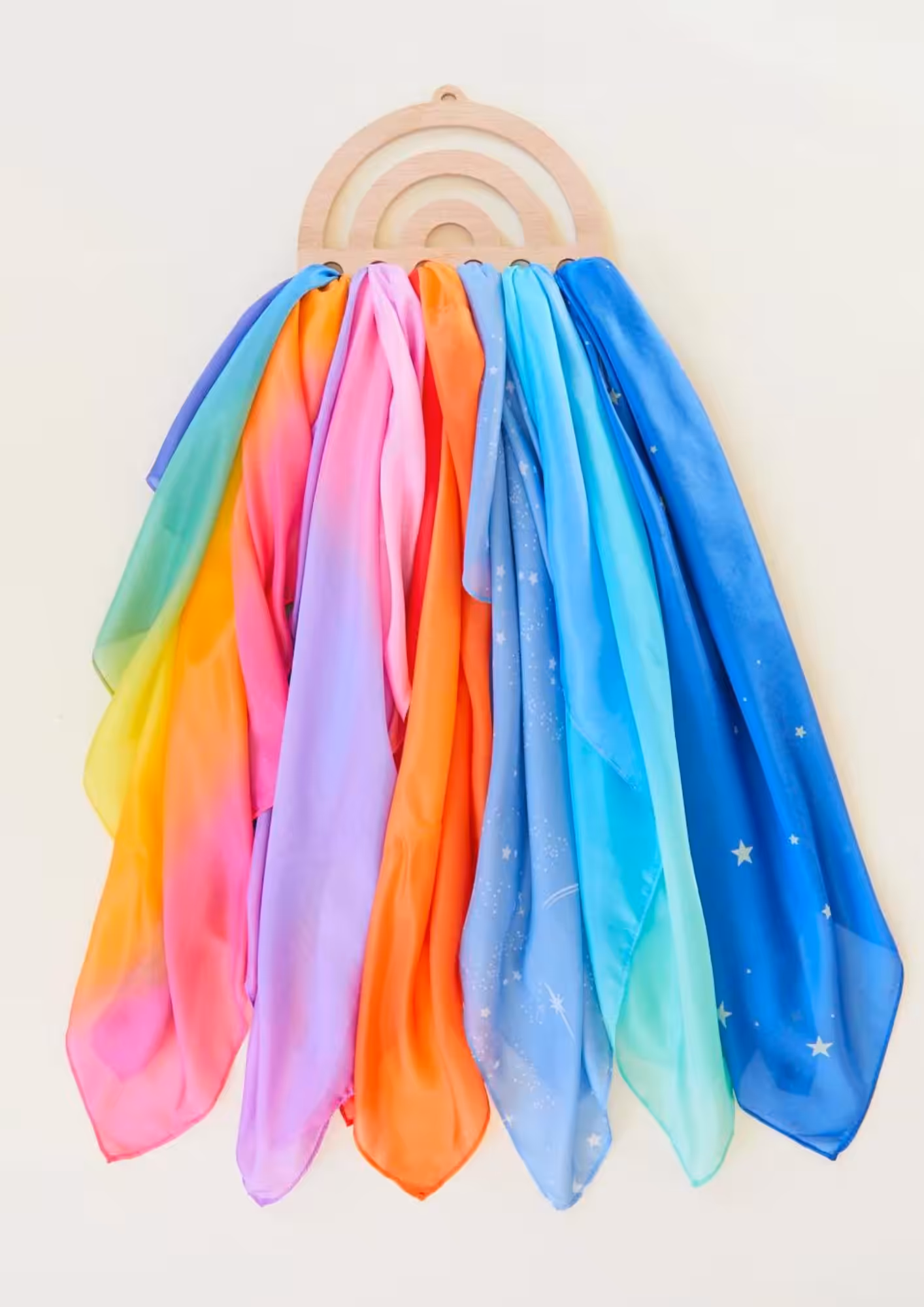 The Play Silk, Rainbow Display