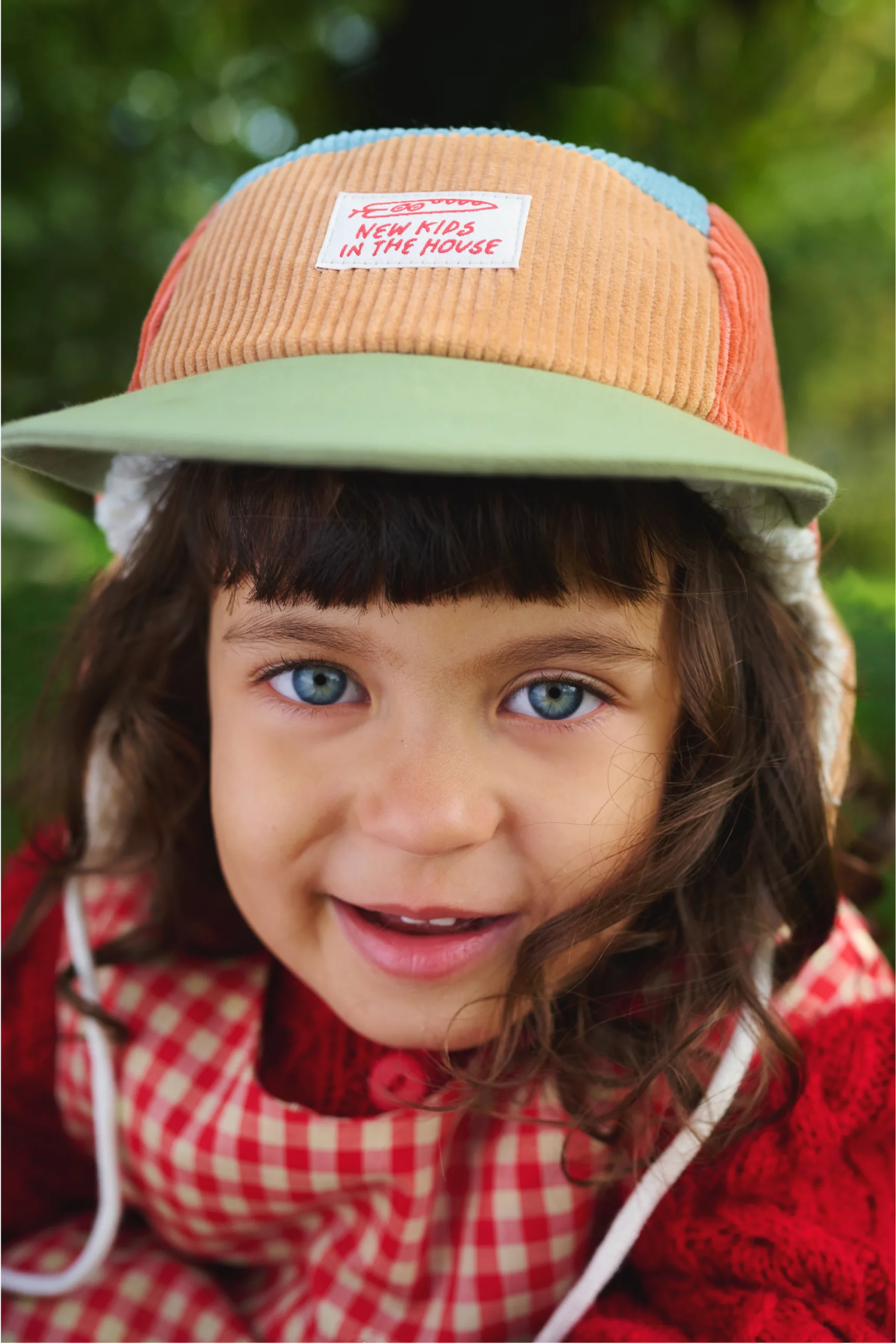 Winter Cap Robin / Bergen par New Kids in the House – Image 5