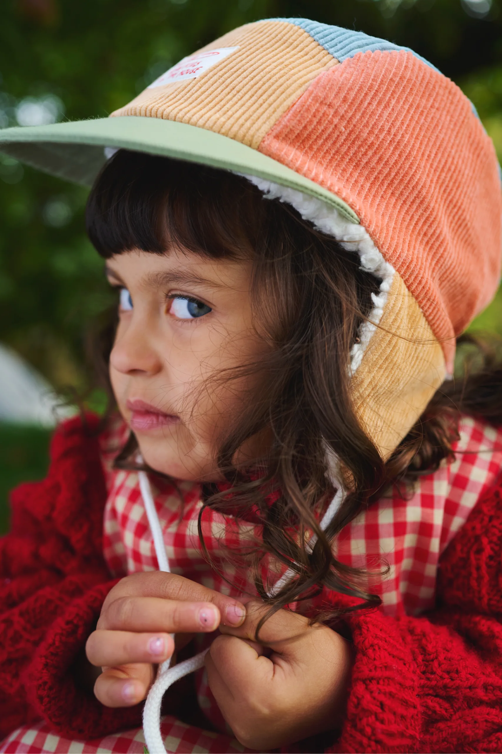 Winter Cap Robin / Bergen par New Kids in the House – Image 3