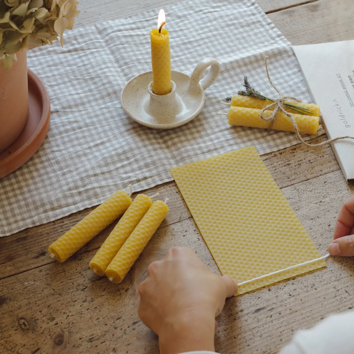 DIY-Bienenwachskerzen von Goldrick Natural Living