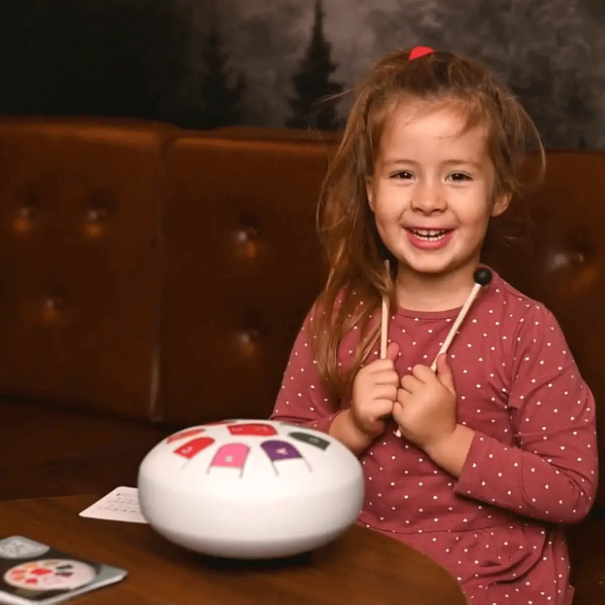 Tambour à languettes en acier « Rainbow Drum » par MusikGlück
