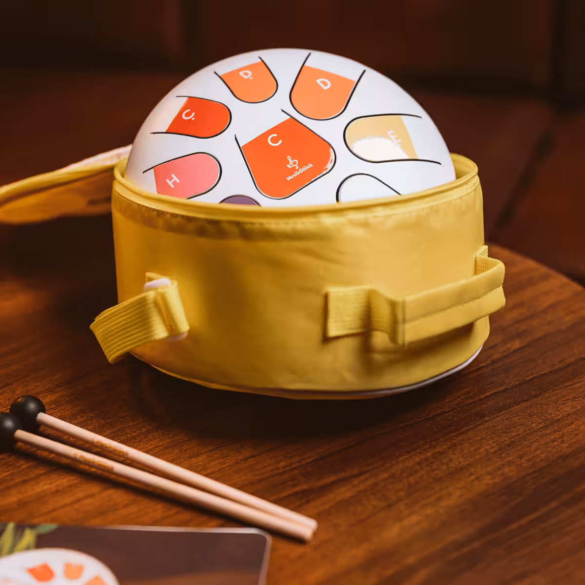 Tambour à languettes en acier « Rainbow Drum » par MusikGlück