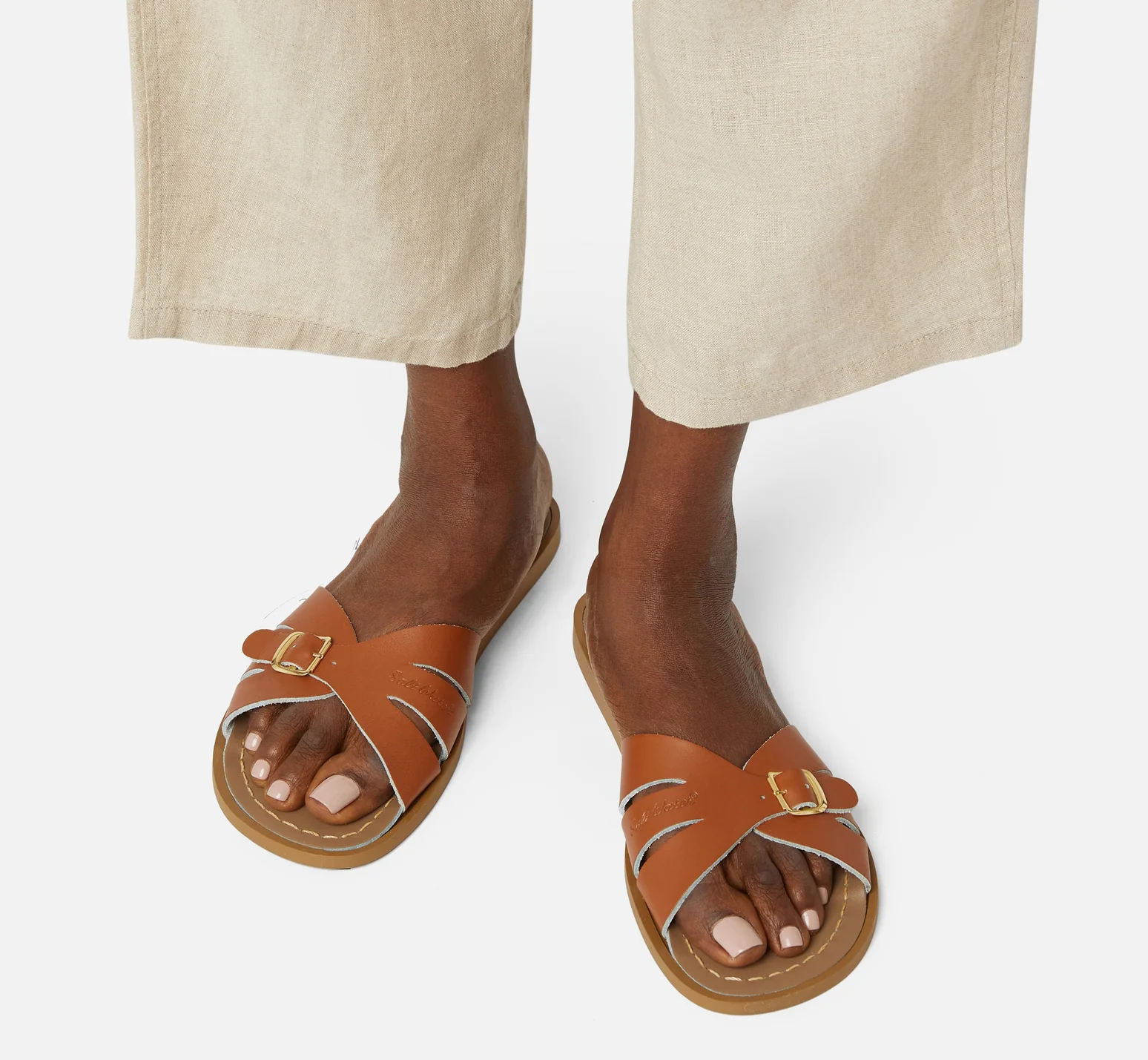 Salt-Water Slide in Black und Tan