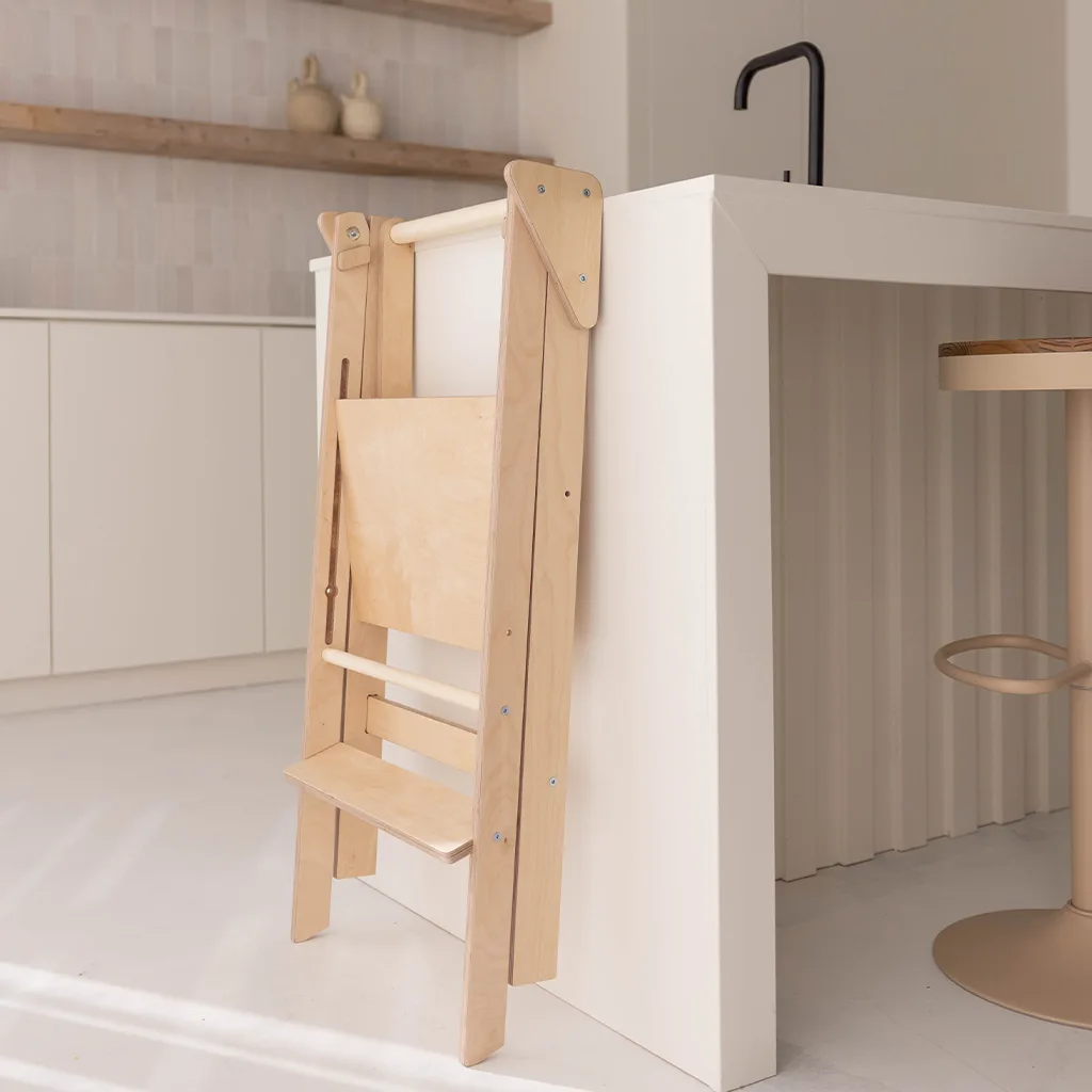 Wooden Montessori Learning Tower Jindl® – Wood Colour