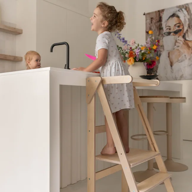 Wooden Montessori Learning Tower Jindl® – Wood Colour