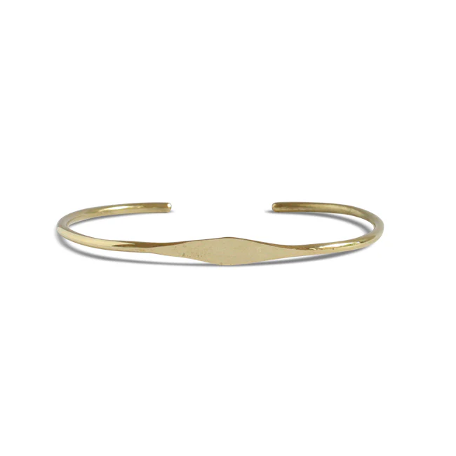 Der Flat Rhomb Armreif von Ting Goods