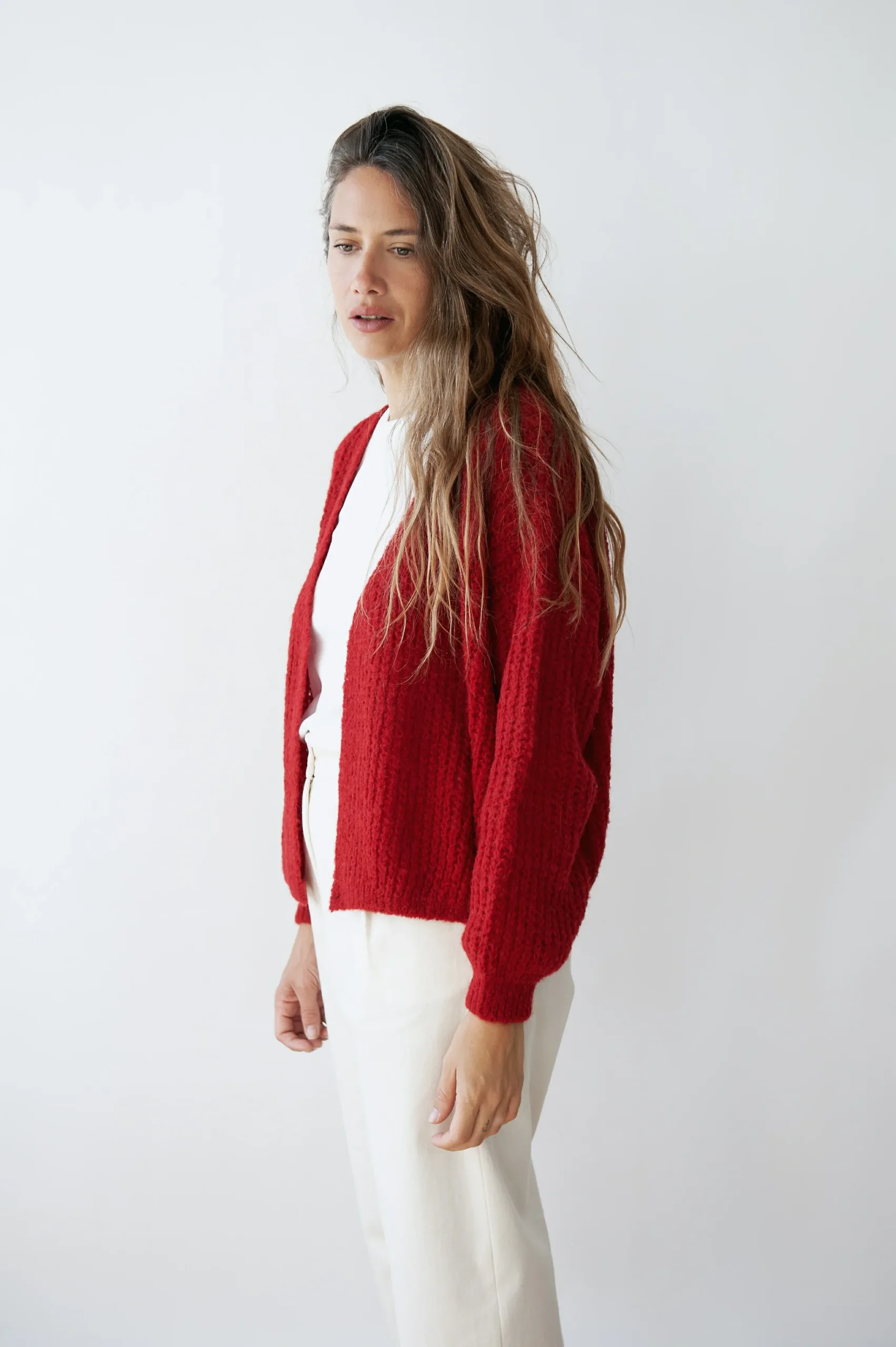 Cardigan cache-cœur VEGA en Pomegranate par Jungle Folk