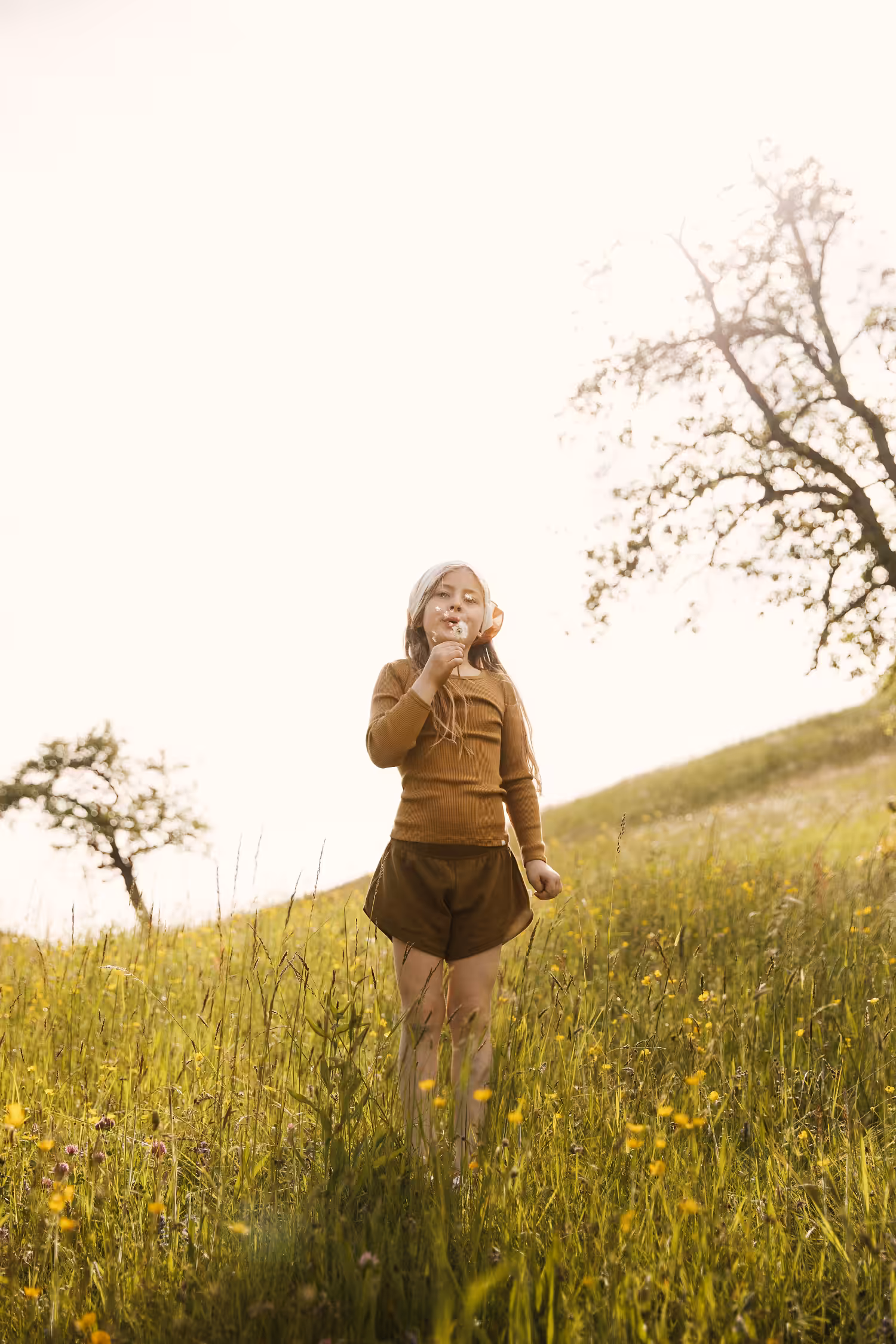 Short Elspa en coton bio par Minimalisma, couleur Nougat et Seaweed