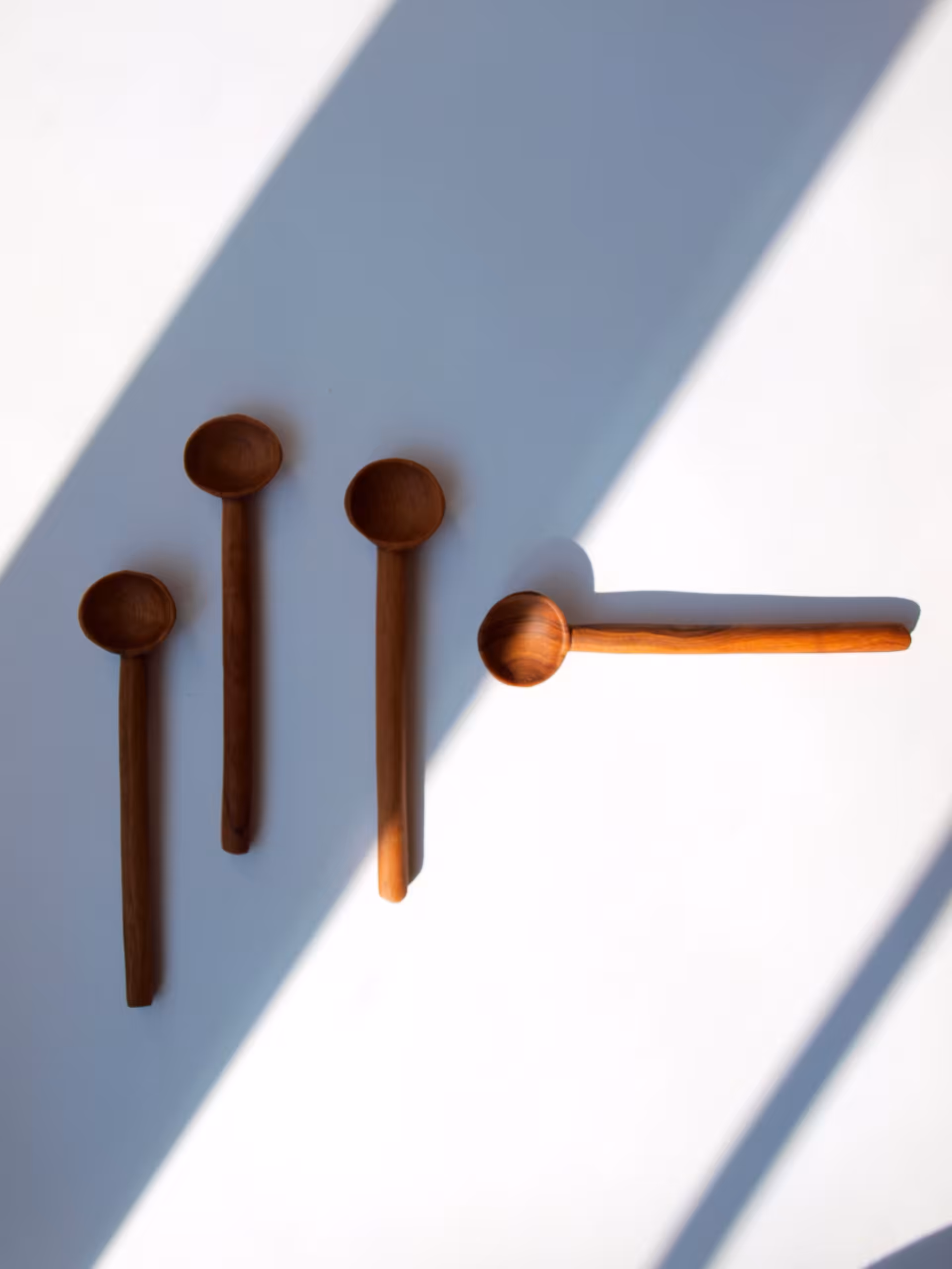 Set de 4 cuillères à sucre en bois d'olivier par Swahili